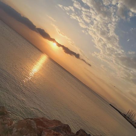 Love Travel Athens Apartments ภายนอก รูปภาพ
