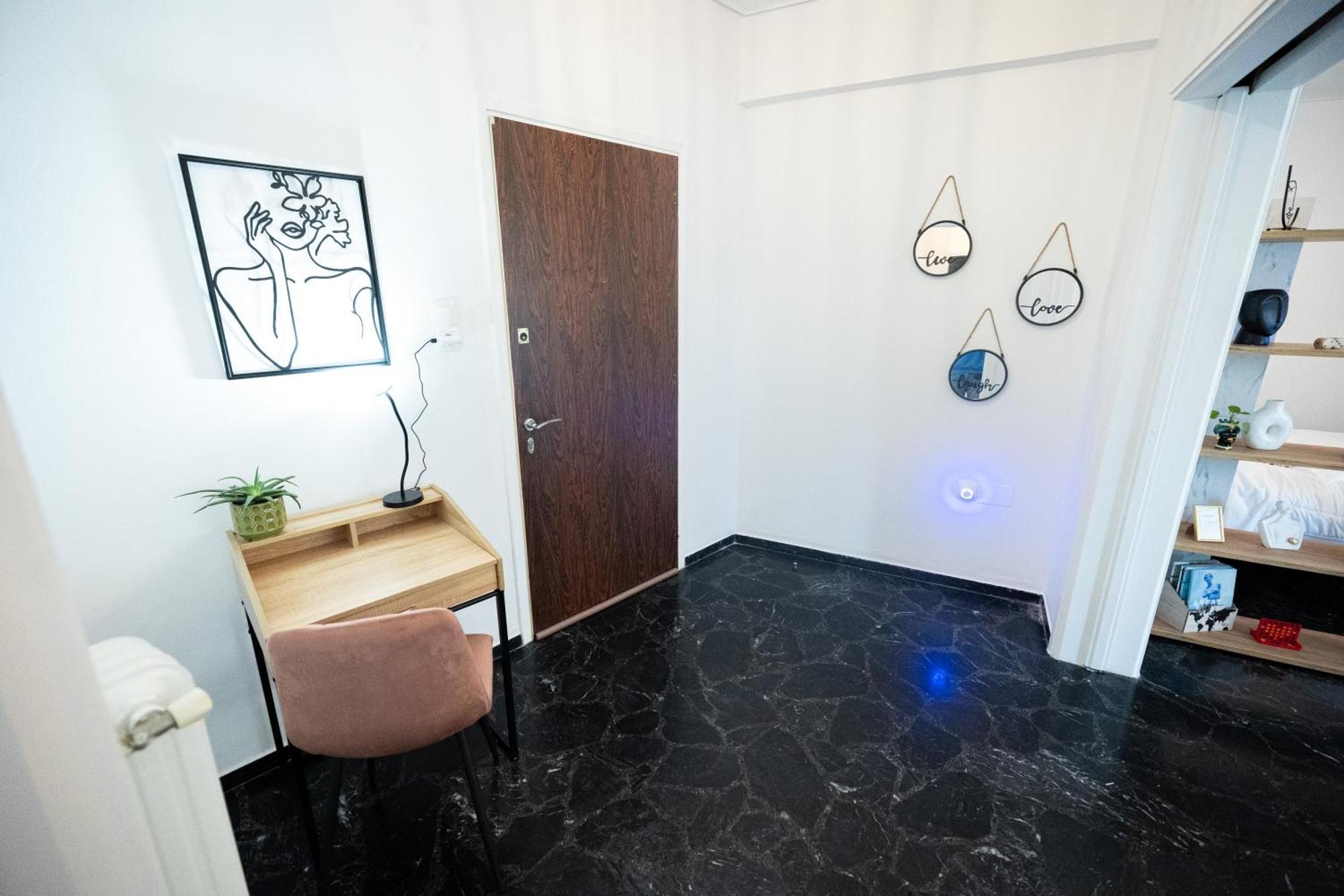 Love Travel Athens Apartments ภายนอก รูปภาพ